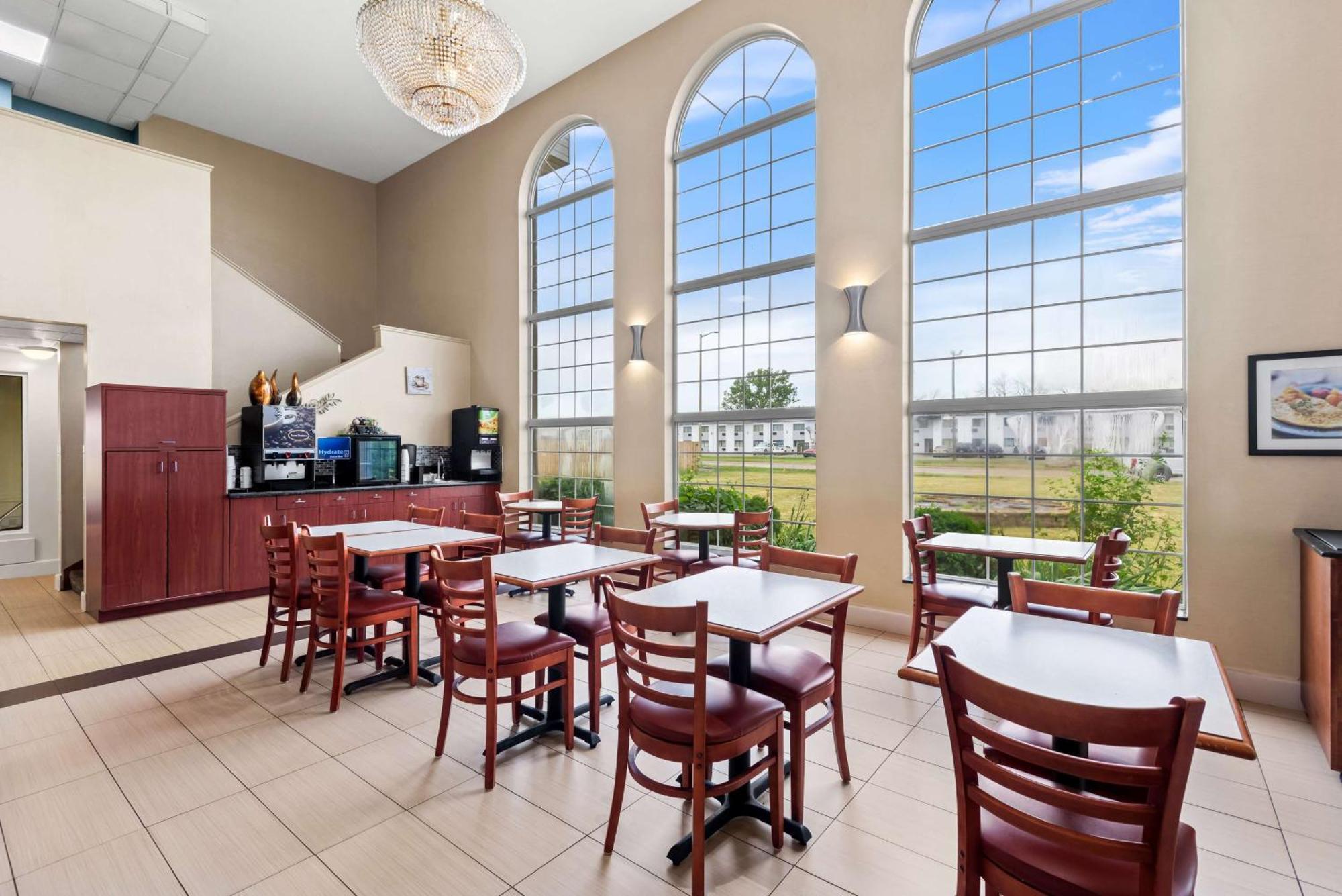Best Western Airport Inn Moline Ngoại thất bức ảnh